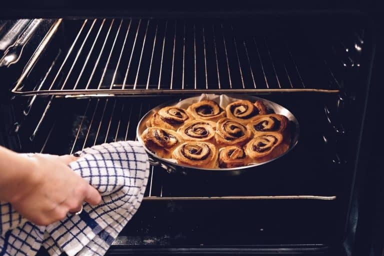 Why Do Pans & Baking Sheets Warp in the Oven? (Explained!)