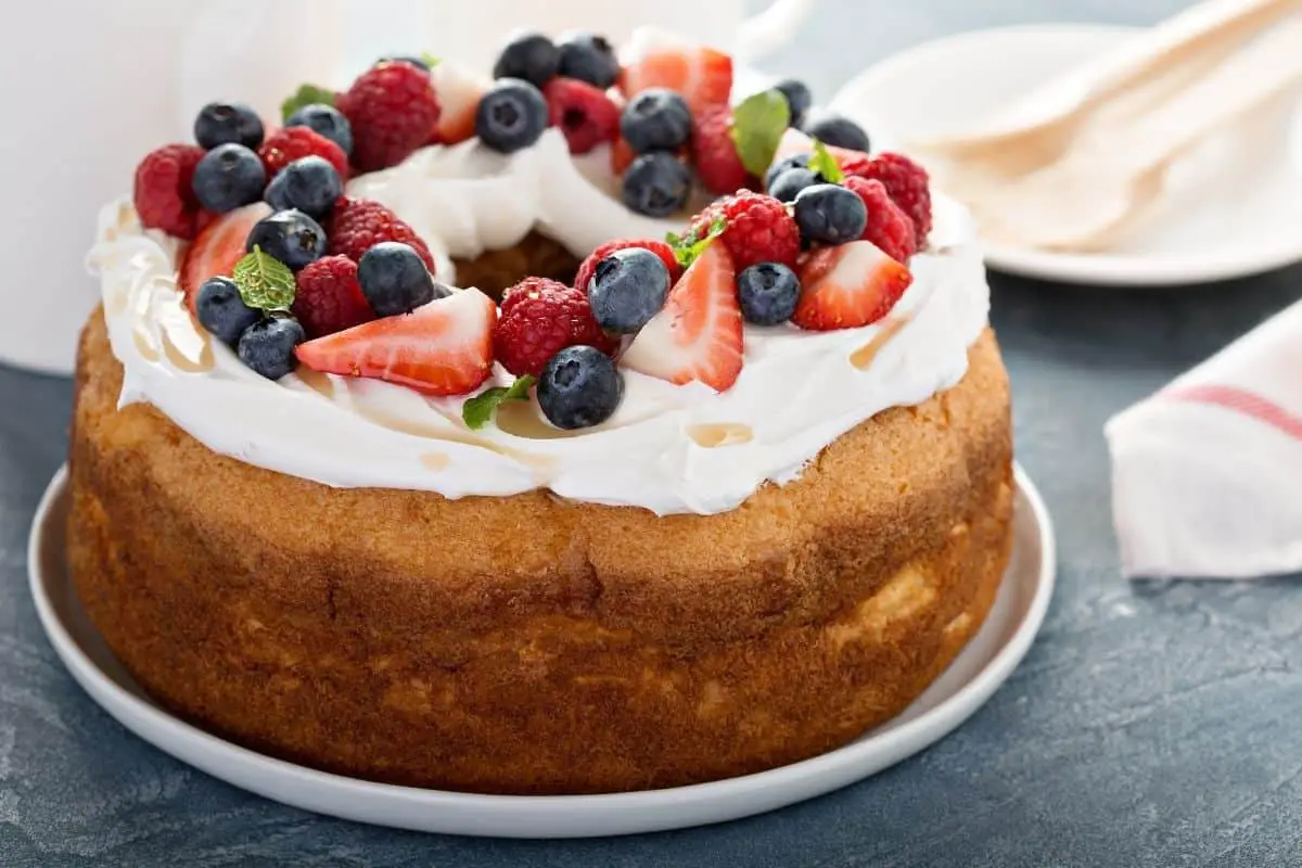 how to make angel food cake without a tube pan