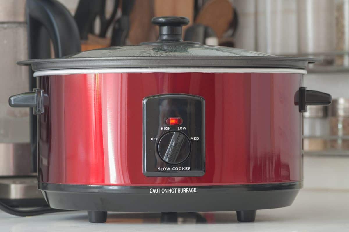 slow cooker on low heat Can You Put a Crockpot/Slow Cooker in The Oven? (Answered!) Cooking Methods