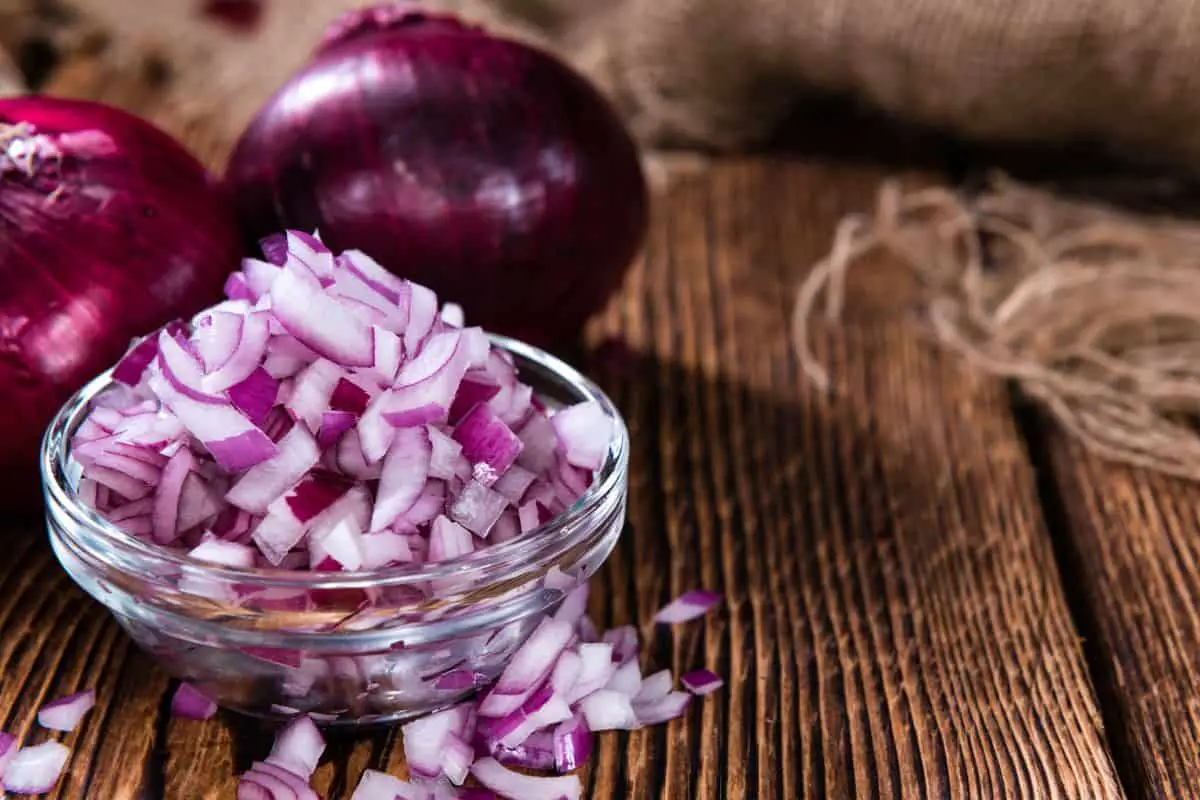 diced red onion Can You Cook With Red Onions? Vegetables